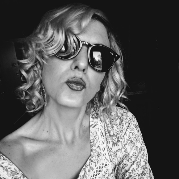 5⭐ REPUTABLE TRUSTED SELLER! BOHEMIAN, VINTAGE, TRENDY DESIGNER & LUXURY BRANDS - Picture 2 of 8